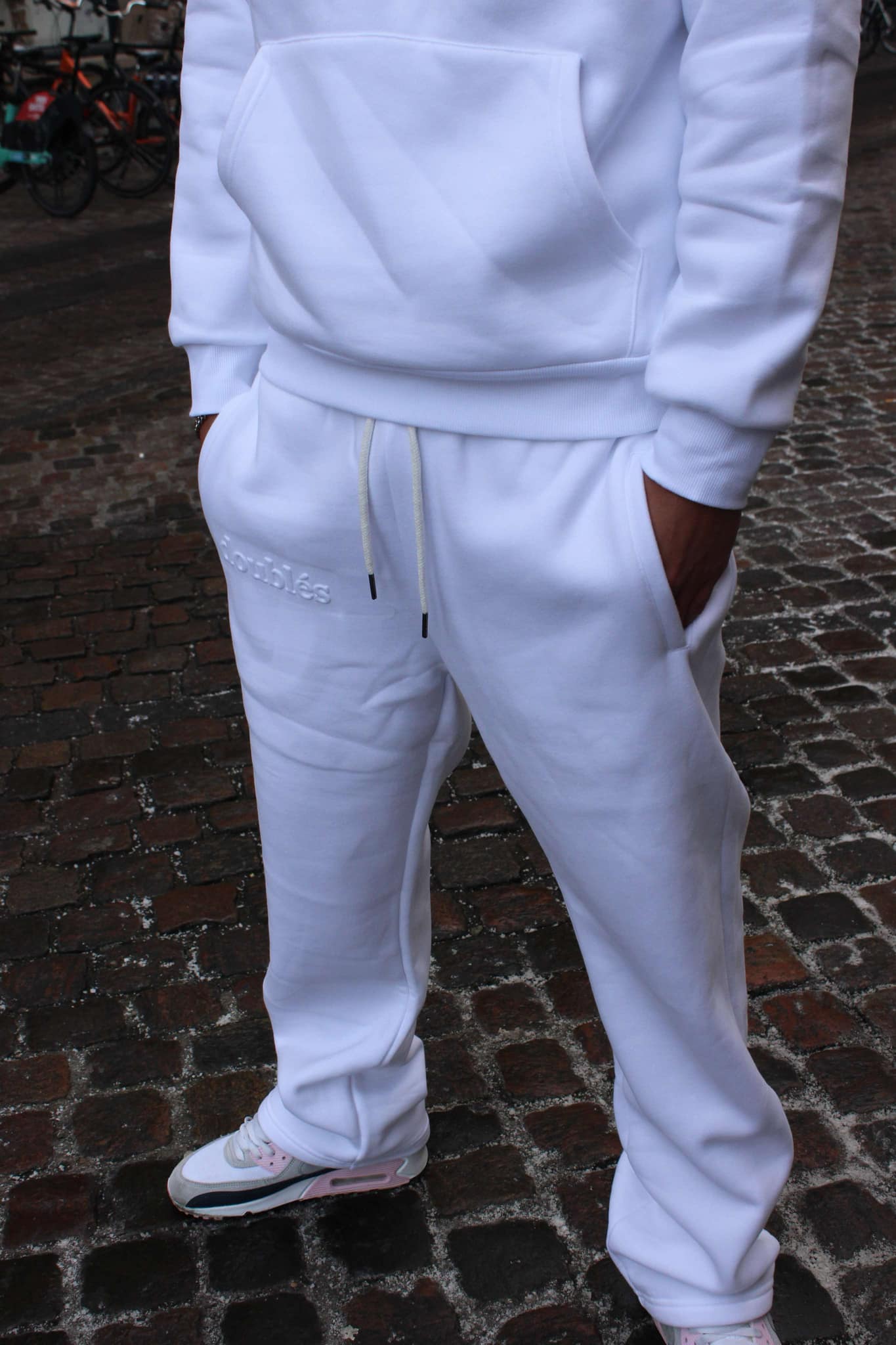Embossed Jogging Pants - White