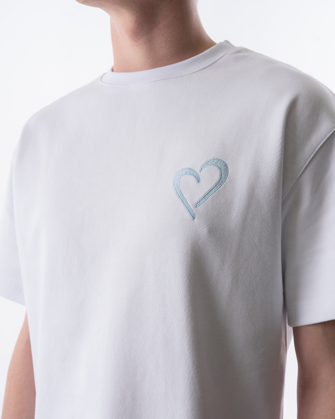 Heavyweight T-Shirt with Light Blue Heart - White