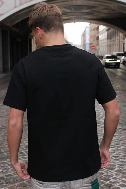 Heavyweight T-Shirt med Special Rødt Logo