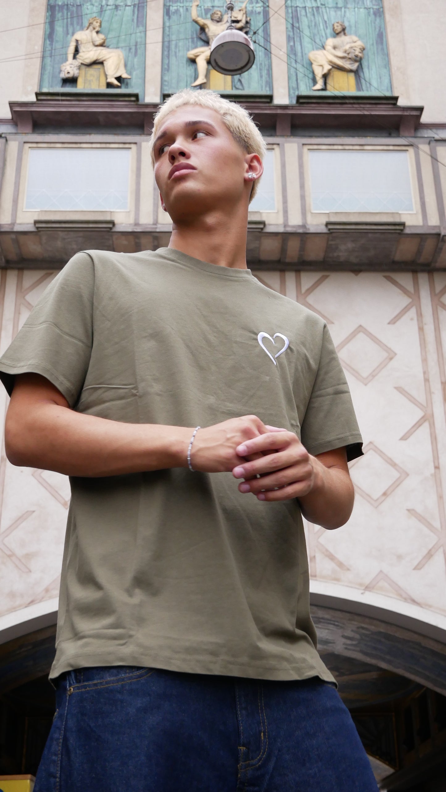 Signature T-Shirt with white heart - Green